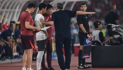 记者：让沈祥福带这支国足，拿到的分数也不会比伊万少