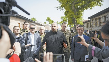 俄罗斯提出多项要求，乌克兰想要立即停火，媒体曝光“俄乌谈判细节”