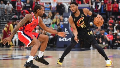 伦纳德33+7哈登22分 祖巴茨28+20快船胜骑士