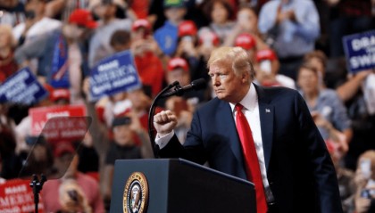 “关税战”引起轩然大波！奥巴马出山，50州开始“造反”