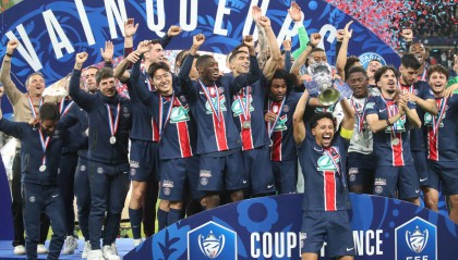 史无前例！PSG欧冠夺魁，主席豪掷千金与700员工分红，背后故事感人！