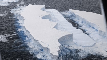 全球最大冰山正在加速解体，或撑不过11月底