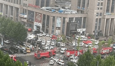 东海一饭店房顶发生塌陷，室内正举办宴席 当地应急管理局：救援仍在进行中