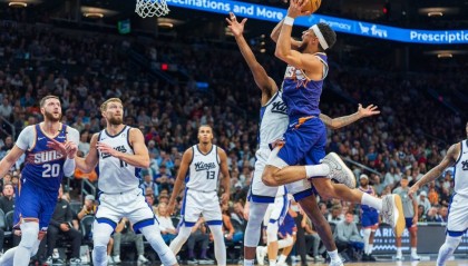 福克斯21+11布克23+12 杜兰特伤停国王加时险胜太阳