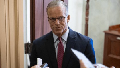 美国政府关门僵局进入第六天，参议院将就拨款法案再次投票