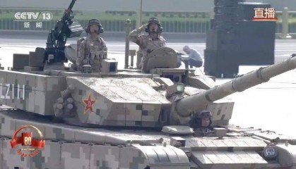 99B坦克、100坦克亮相！