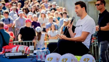 22岁顶级学霸，枪杀31岁“政坛顶流”