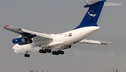 张仲麟：阿萨德安全落地，一开始传言出逃的飞机又是怎么“坠毁”的？