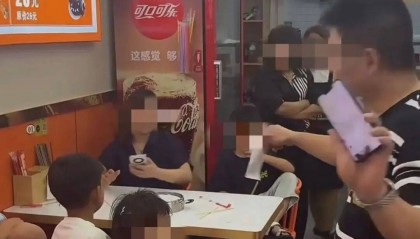 “续面事件”老板致歉，将闭店销号赔礼，面馆是5年心血，回应“卖惨”：我本来就很惨