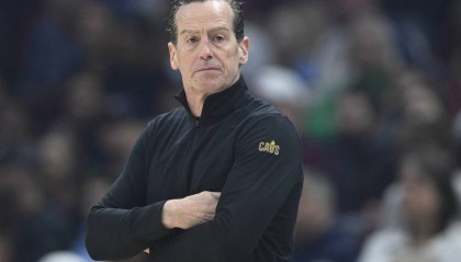 阿特金森当选年度最佳主帅 生涯首次获此殊荣