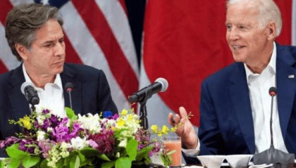 中美终于谈妥？拜登派代表团来华面谈，中方直接打开天窗说亮话