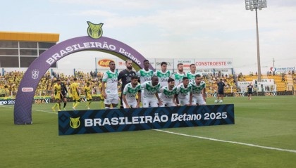 苏超“黑马”泰州队被质疑为“雇佣军”？官方回应：完全合规｜破谣局