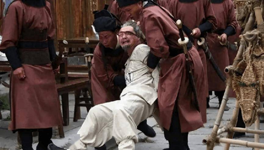 午时三刻是几点钟？古时行刑为何要选午时三刻？背后原因令人身寒