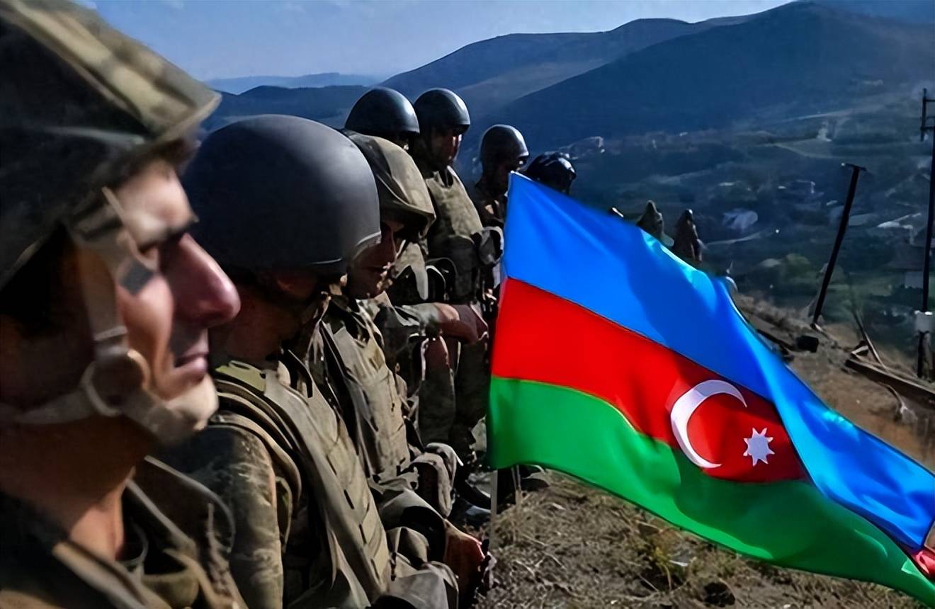 普京耐心被消耗殆尽，连炸72小时抹平油厂，阿塞拜疆还敢接招吗？