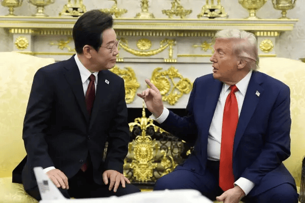 特朗普：要不李在明跟我一起访华吧，还可以节约能源、保护臭氧层