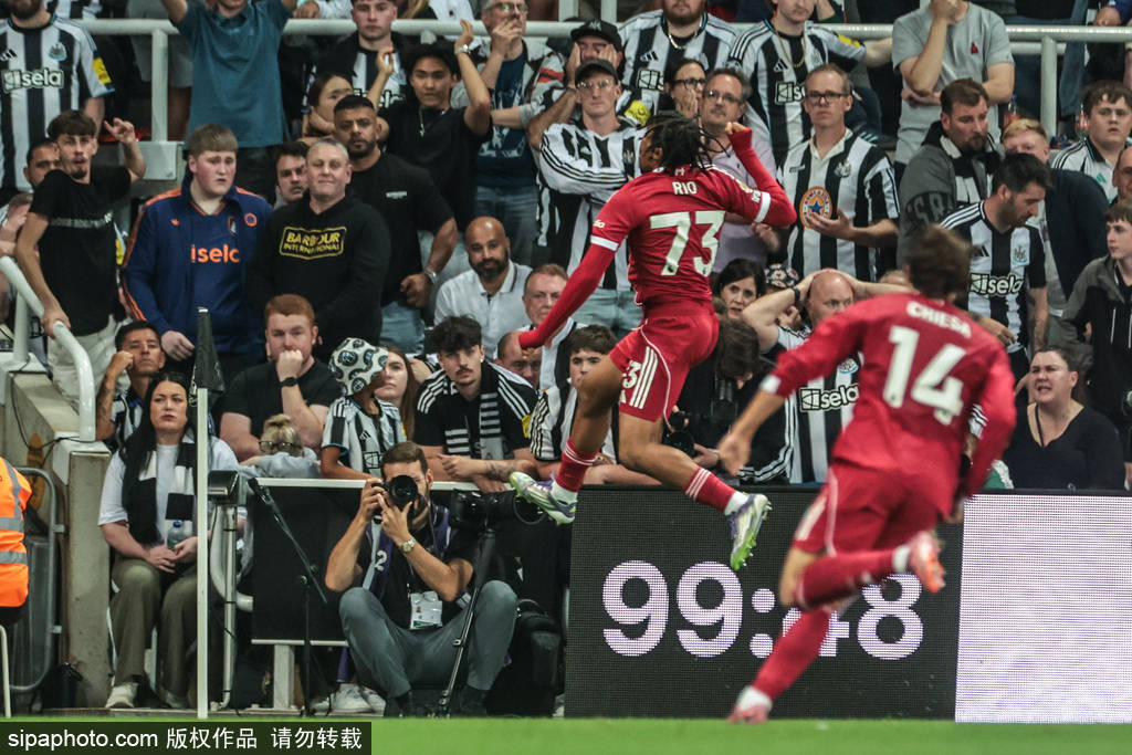 英超-埃基蒂克破门16岁新星第100分钟绝杀 利物浦3-2十人纽卡