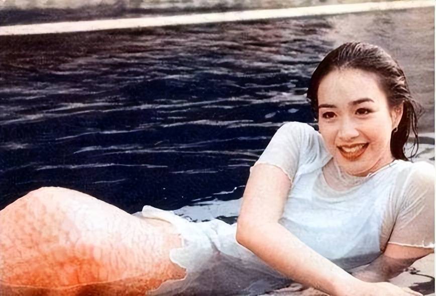 考古|张伦硕称张维伊像以前的自己 ,曾娶大11岁钟丽缇被嘲,如今成为重组家庭中教科书般的男人?