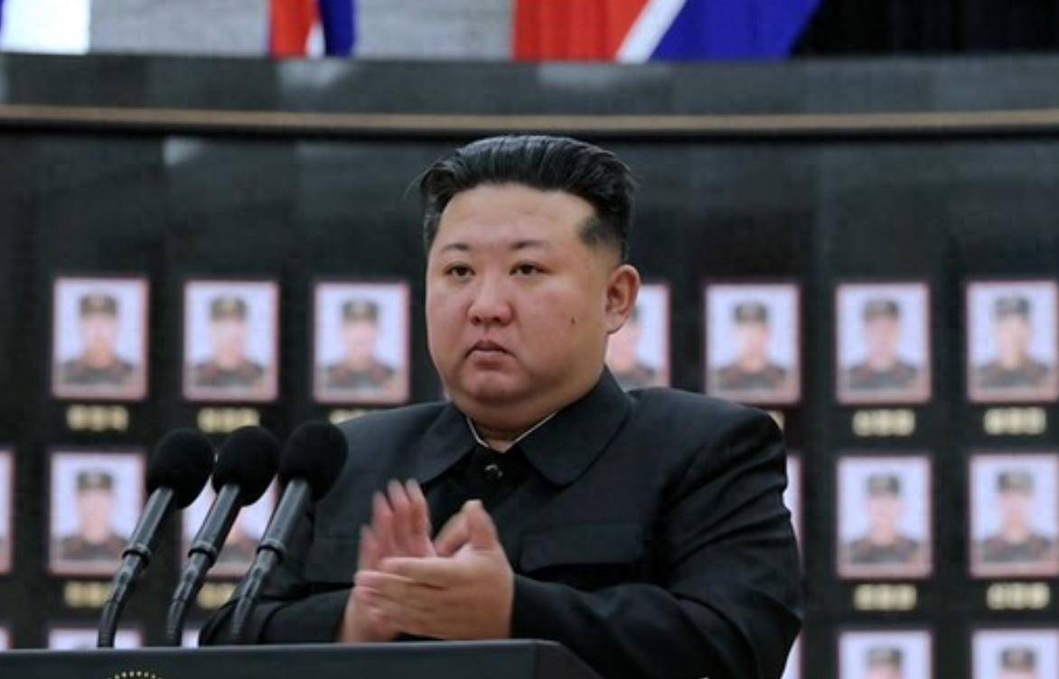 金正恩获邀参加中方阅兵式,李在明情绪爆发,怒斥:朝鲜“又穷又横”!