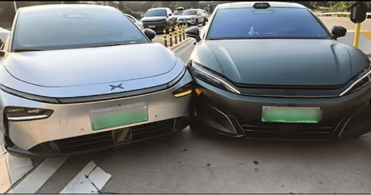 驾驶员为阻拦车辆蹭ETC与对方发生碰撞，交警部门：蹭ETC者负全责