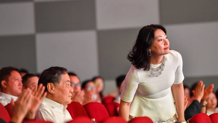 商业头条No.89 | 专访宗馥莉：做一个“追赶者”，不急于证明自己