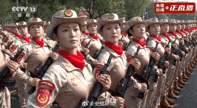 同志们好！主席好！