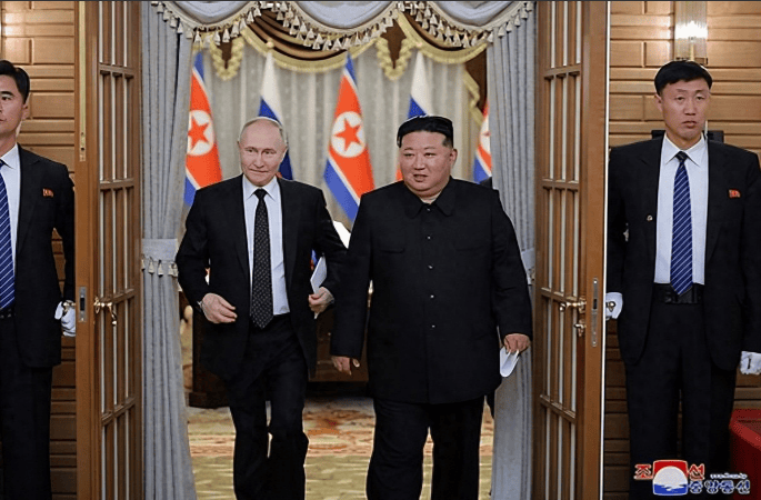 金正恩出席中国阅兵，朝媒罕见连发三页报道！