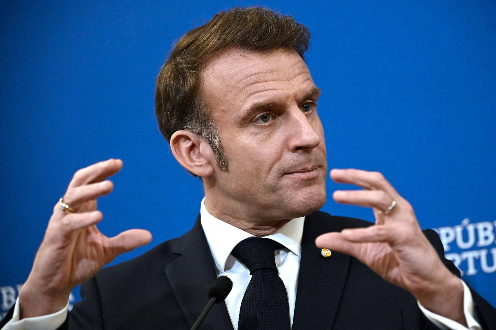 马克龙:26国承诺将向乌克兰部署军队!泽连斯基:欢迎!俄方:决不接受!中方最新呼吁