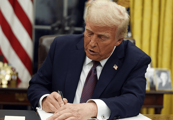 第一个对手出现了?中俄朝伊4国被点名,中方这次真生气了!这次的出手不留情面