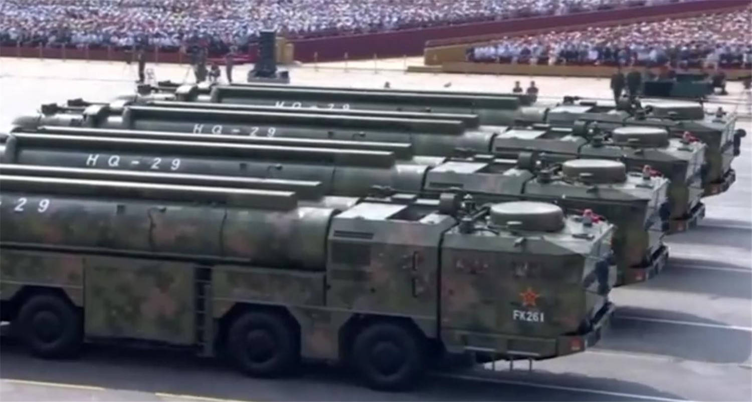 第1个说阅兵坏话的国家出现，果然是它，解放军被逼出动，不惯着