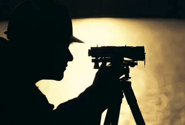 国安部：夏某表面是爱心人士，却悄悄记录中国军事管理区数据，引诱村民提供敏感信息