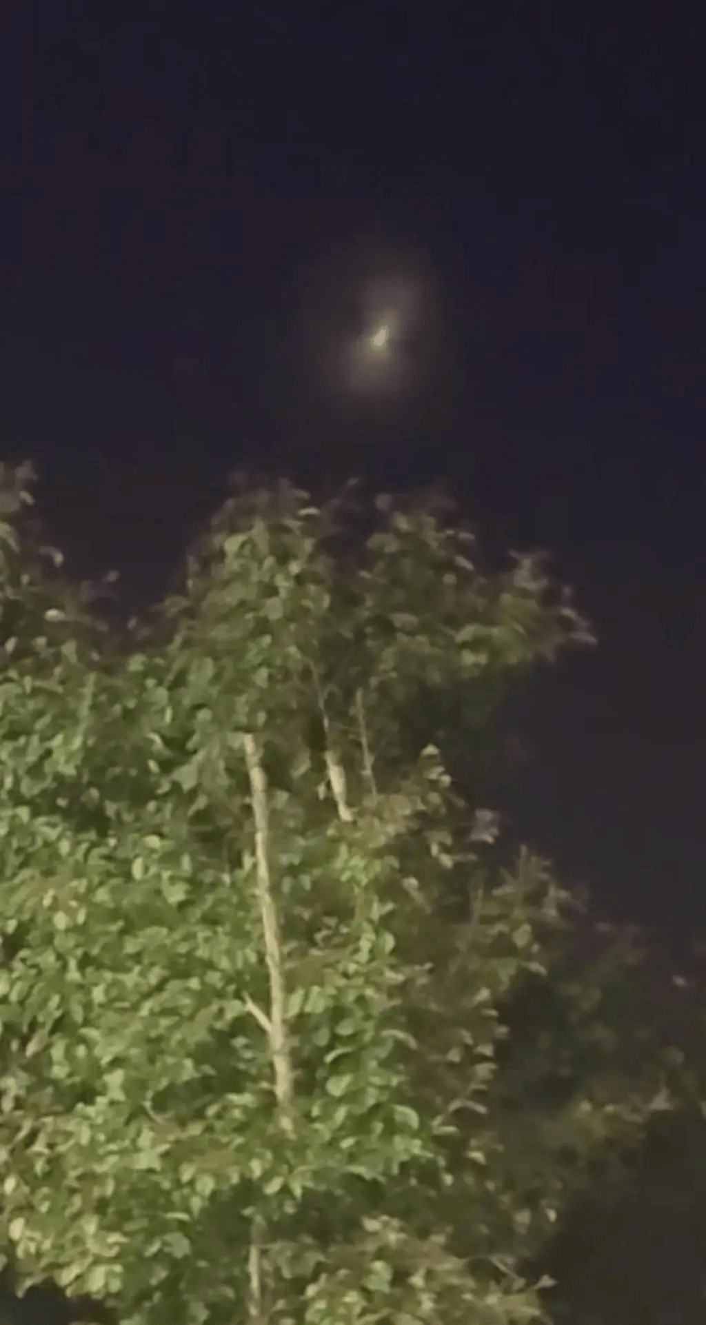 多地现不明飞行物，“速度极快”，最新回应