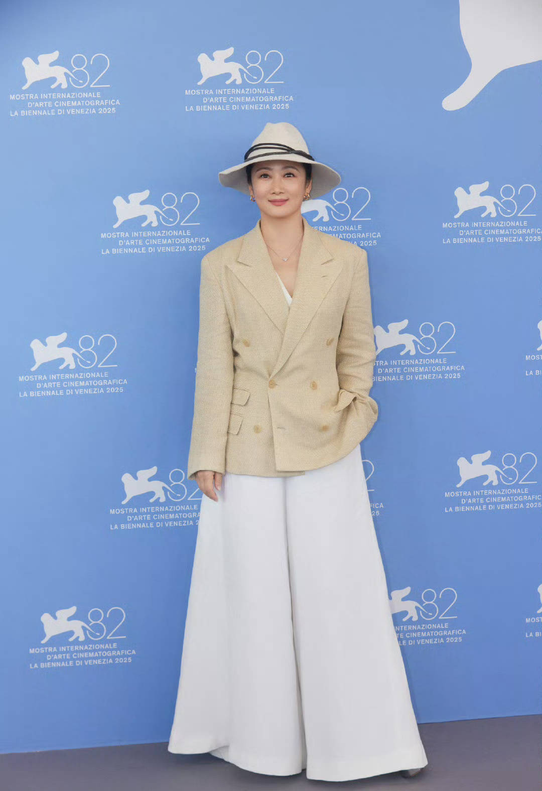 宋佳、舒淇的显贵秘籍,普通人穿了也很奏效!