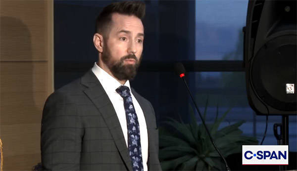 美调查人员:已获得柯克案枪手清晰视频,嫌犯似乎是大学生年龄