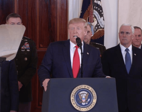 特朗普火速离开英国,临走前送给普京19个字,中方的一番表态斩钉截铁:敢动手必将反制