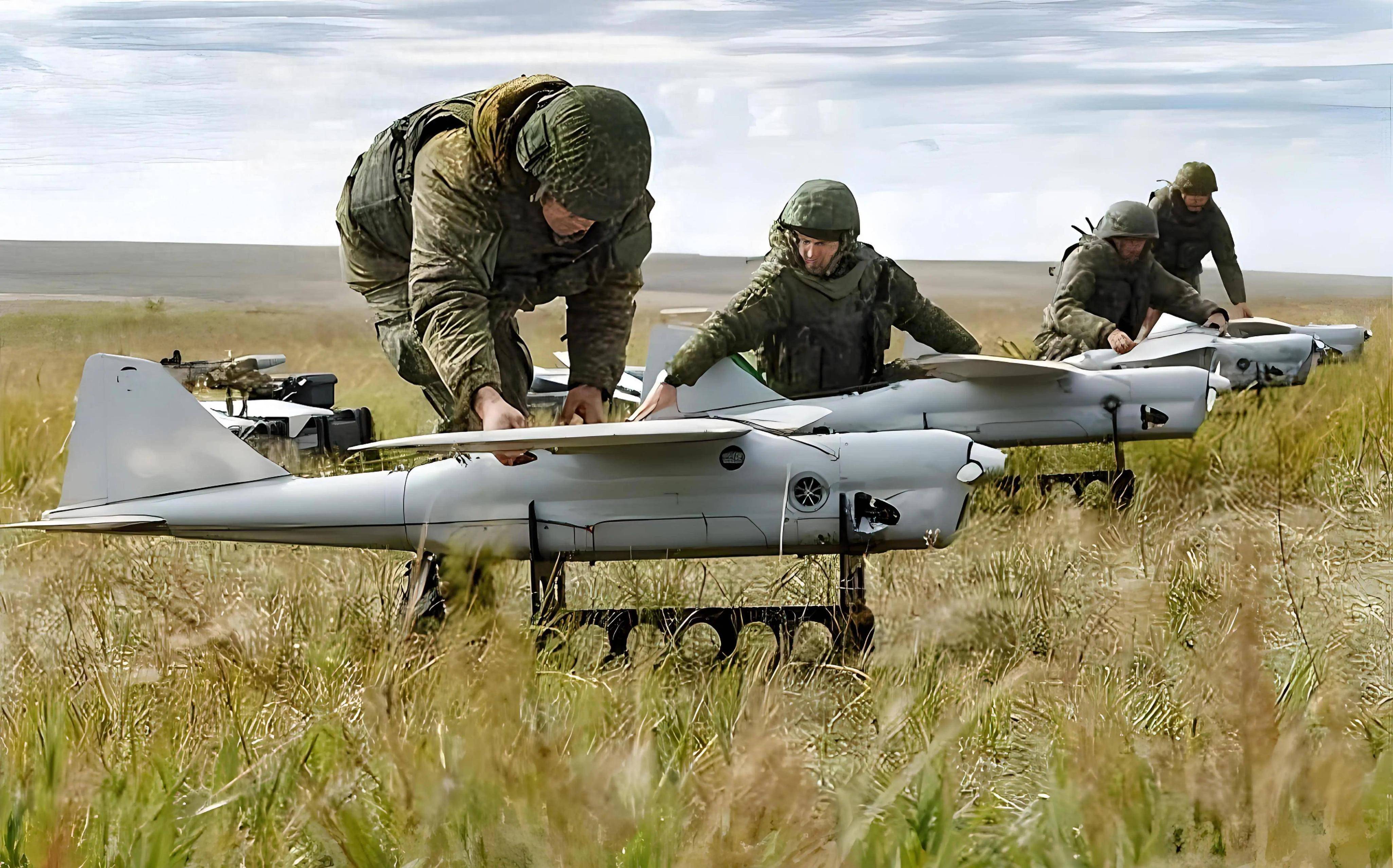 乌军在俄军没及时反应的情况下，再次突击库尔斯克，打得非常惨烈