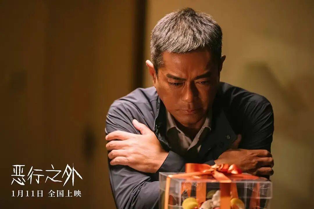 人才老化、产能收缩、票房表现惨淡…2025再陷冰河期的港片，该如何自保？