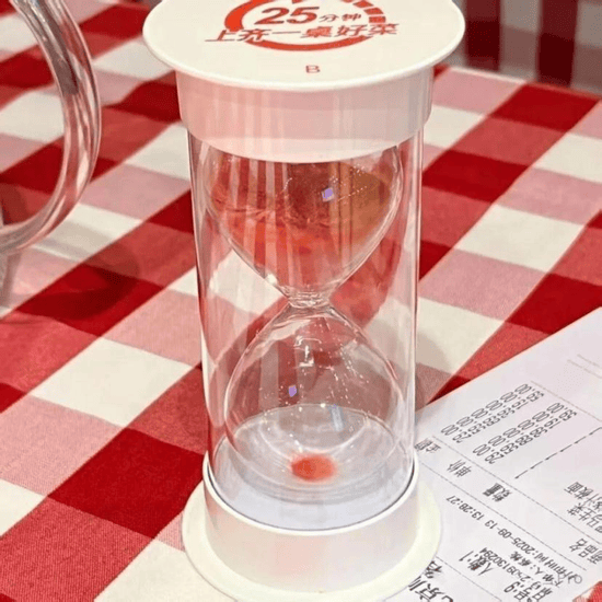 西贝再自刀，整改大翻车，贾国龙彻底认怂