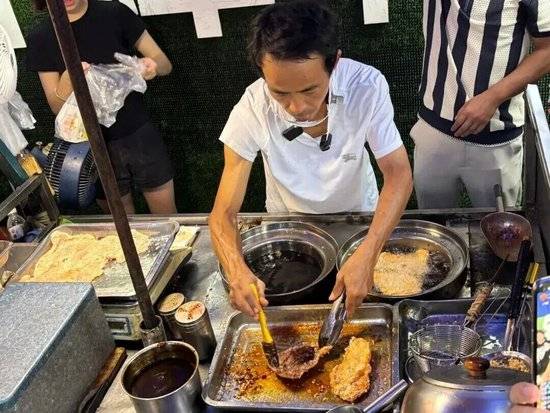 西贝再自刀，整改大翻车，贾国龙彻底认怂