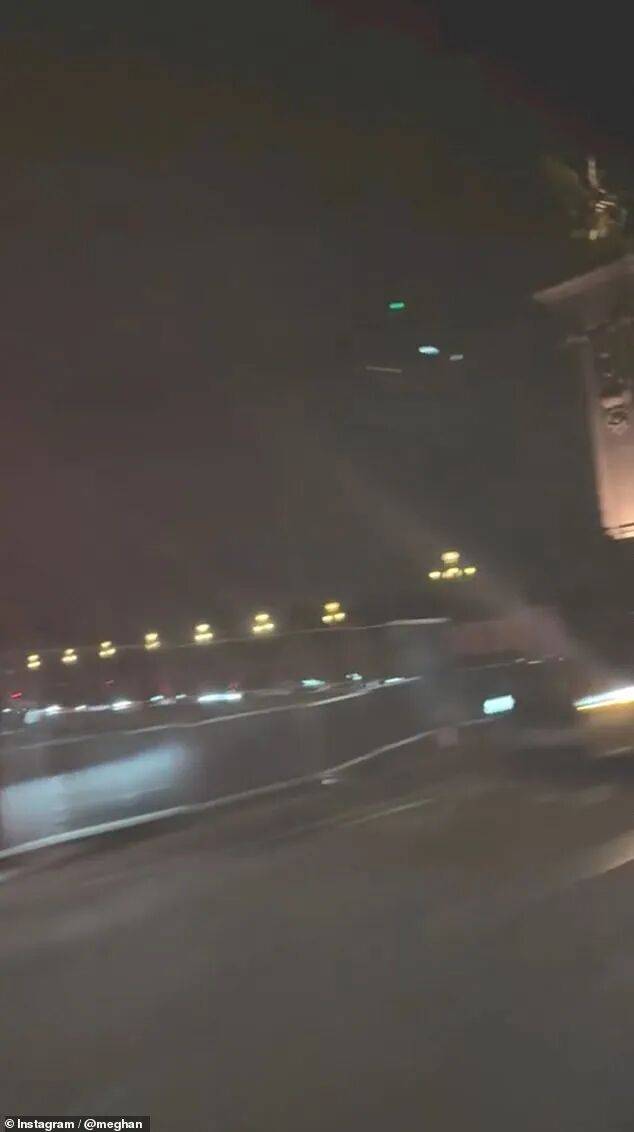 梅根巴黎炫鞋,却踩到戴安娜亡地!UCL停发签证反转!200名中国留子得救了…