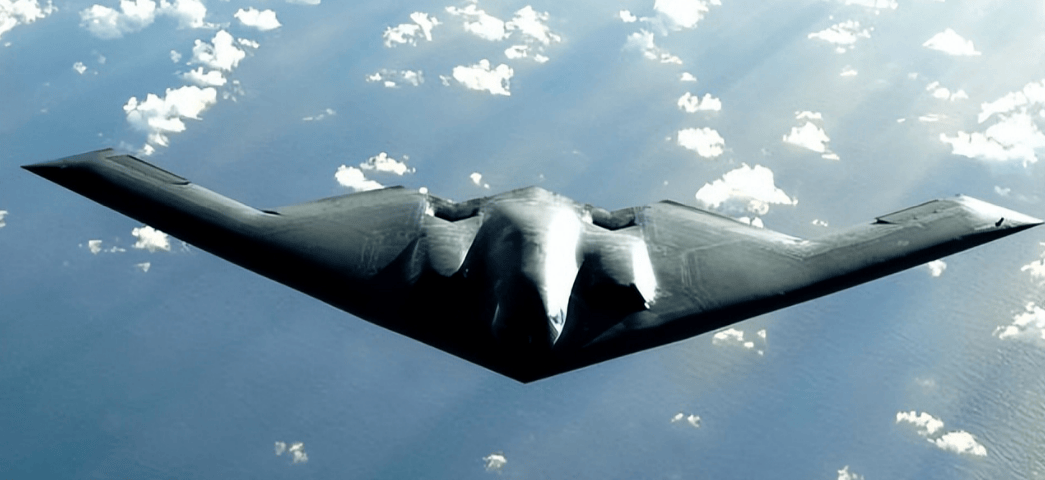 轰20有多贵?印度专家:轰20或强于B2,一架成本也许可抵20架歼20