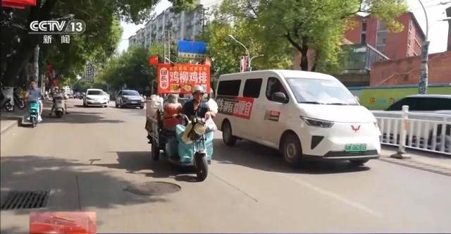 鸡排哥上央视了,又爆金句:要想抓住胃,先得抓住心