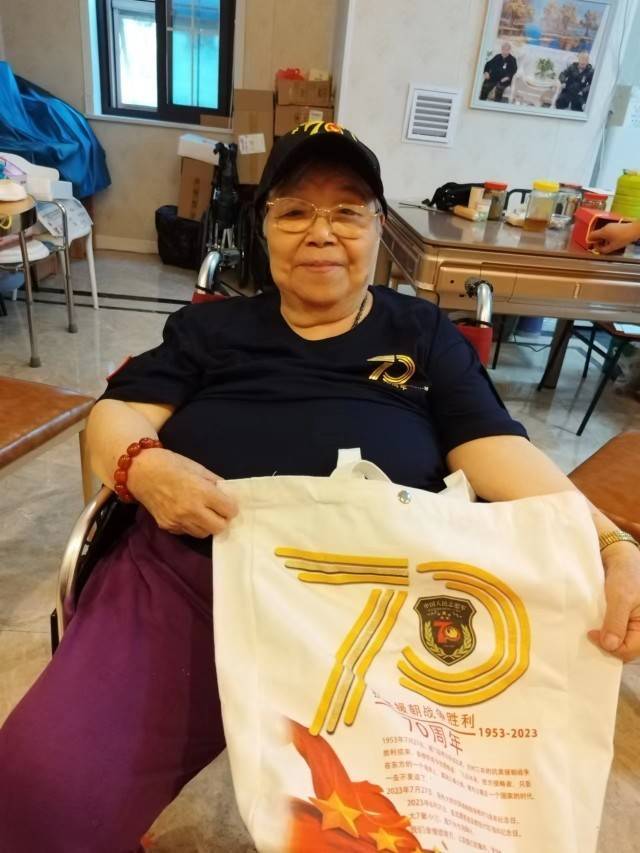 河北北方学院为抗美援朝老校友补发毕业证明书