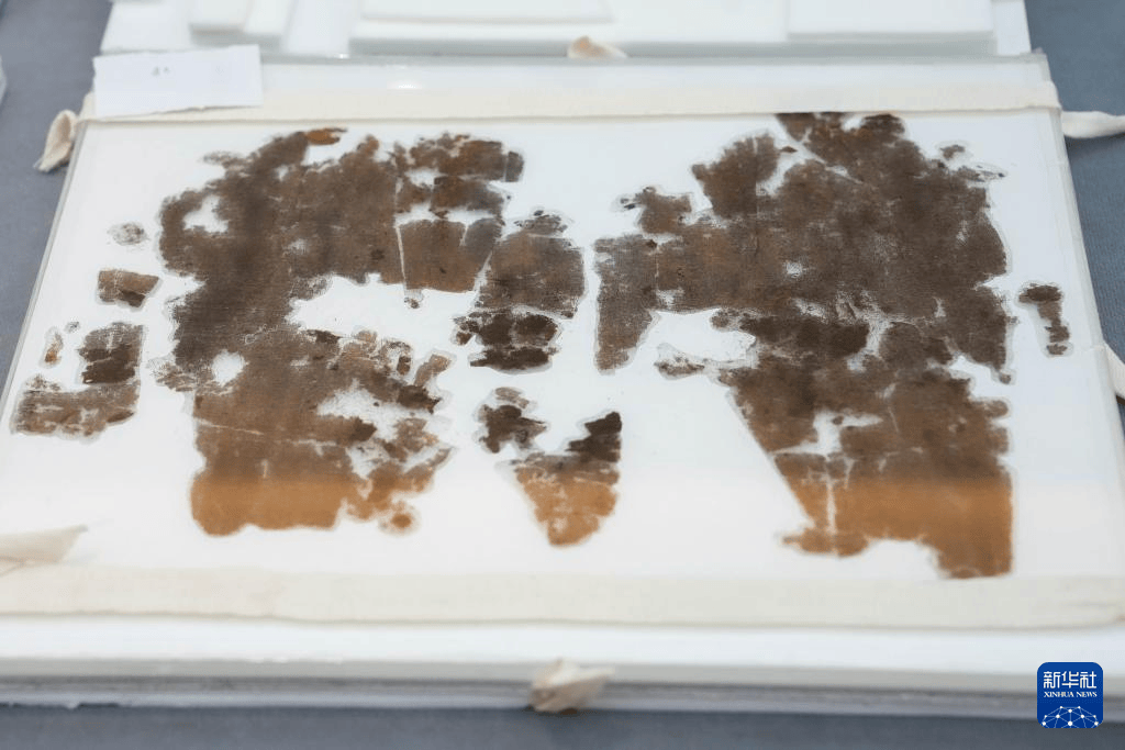 结束漂泊79年 子弹库战国帛书正式入藏湖南省博物馆