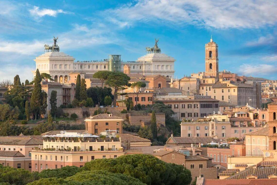 王毅专机落地前,欧盟对华连出两招,不到24小时,意大利率先选边站