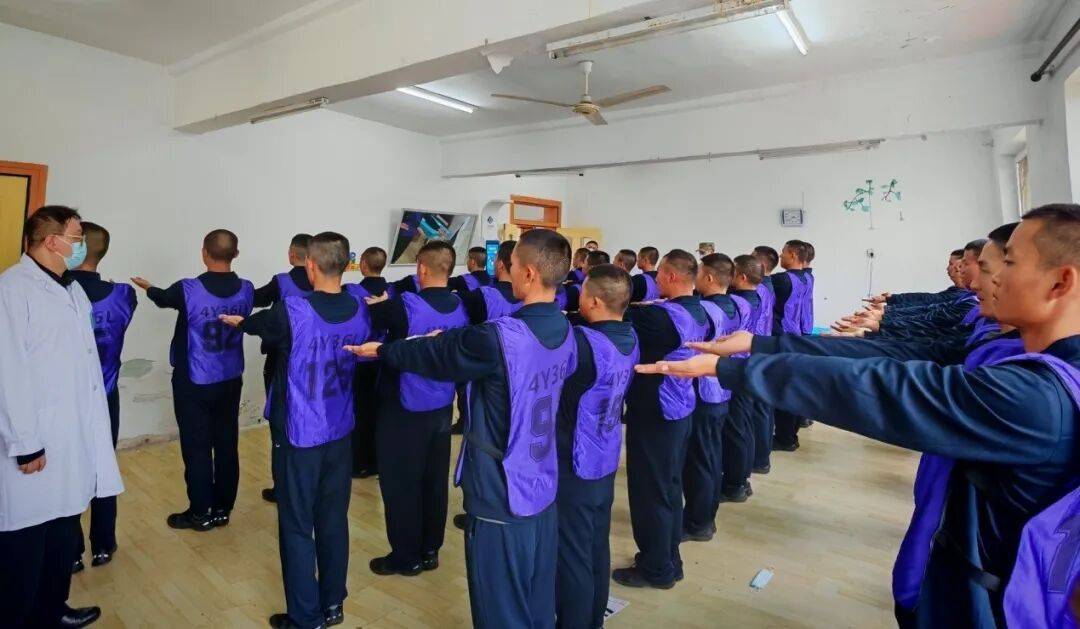 白衣为甲,守护戎装!第九六七医院温情服务新兵“入营第一关”
