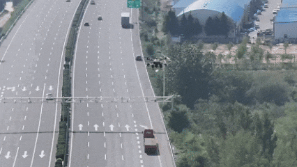 无人机“撒糖”,甜到救人一命!