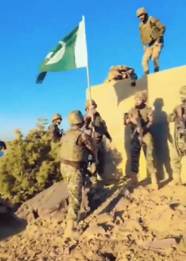 终于被巴铁打疼了，阿富汗将袭击枭龙和歼-10，特朗普喊话他要管