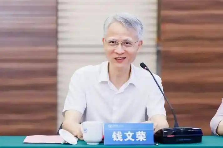 大家 | 钱文荣的“真问题”