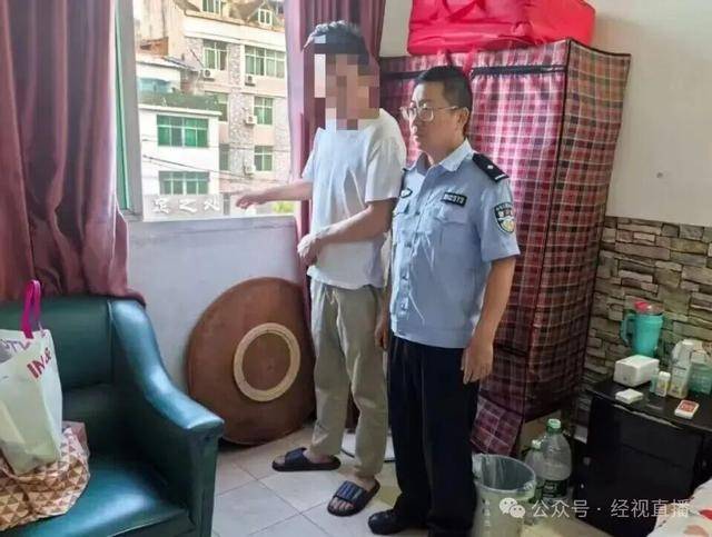 男子与妻子吵架,从4楼扔下两个行李箱,砸废一辆车!警方:已采取刑事强制措施