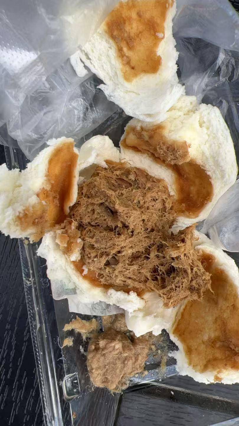 馅料为絮状物?消费者质疑肉包子非真肉馅,市场监管部门回应